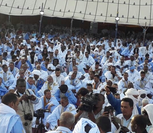 جانب من حضور التظاهرة الضخمة في مدينة نواذيبو 